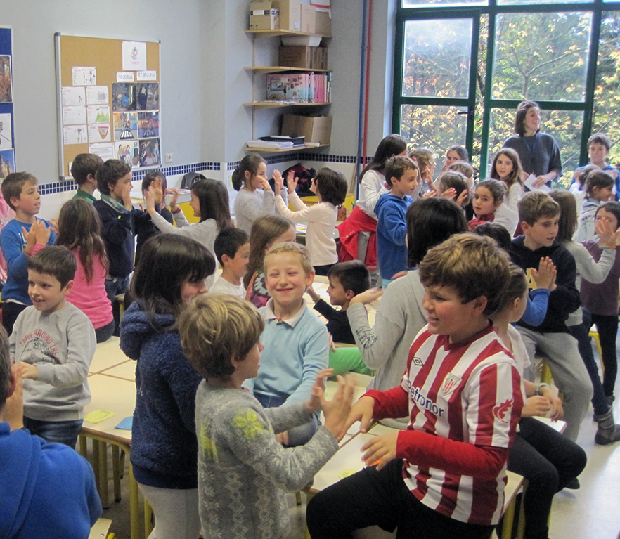 LH2 eta LH5: irakurkideak esku jolasean