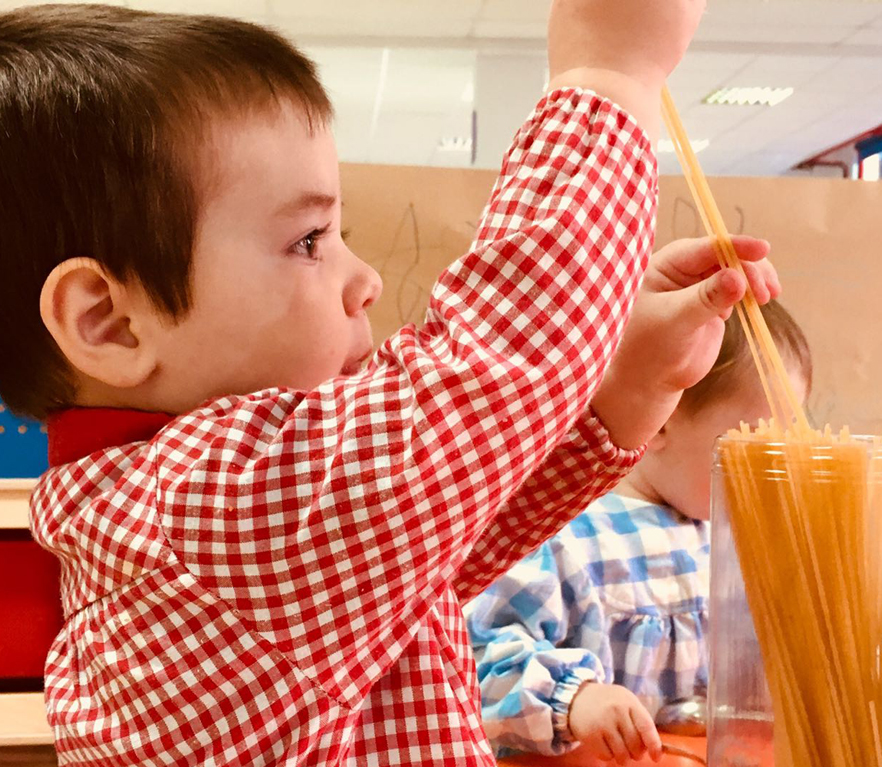 HH1: Pastarekin jolasean