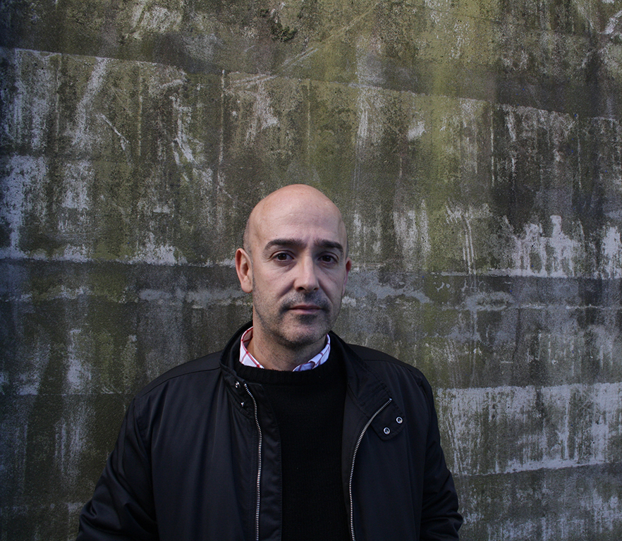 Talde lana emaitzen gainetik