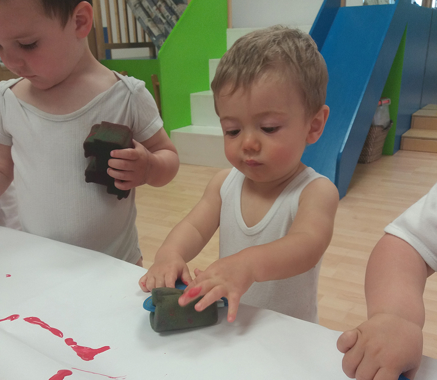 HH0 eta HH1: aniztasuna margotzen