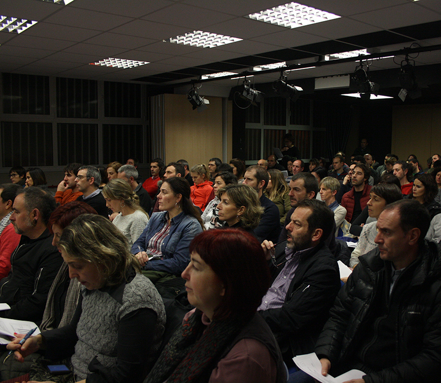 Datorren asteko ezohiko Batzar Nagusiaz Kurutziagako presidentearekin