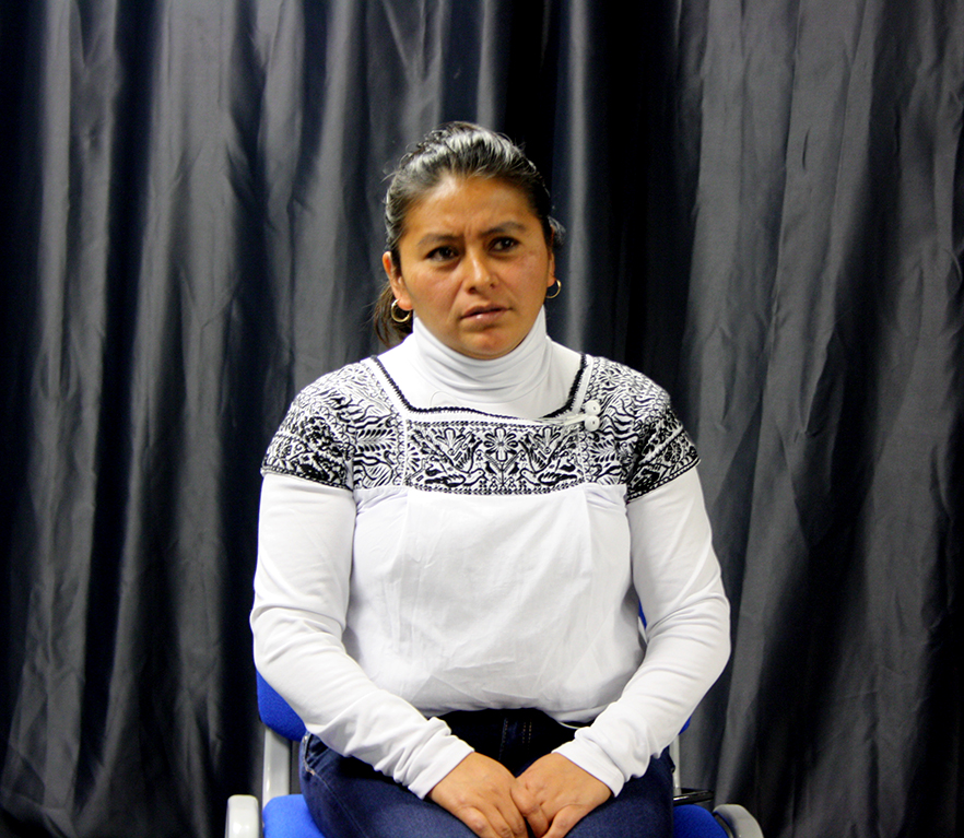 Micaela Garrido nahuatl hiztuna eta irakasleari elkarrizketa