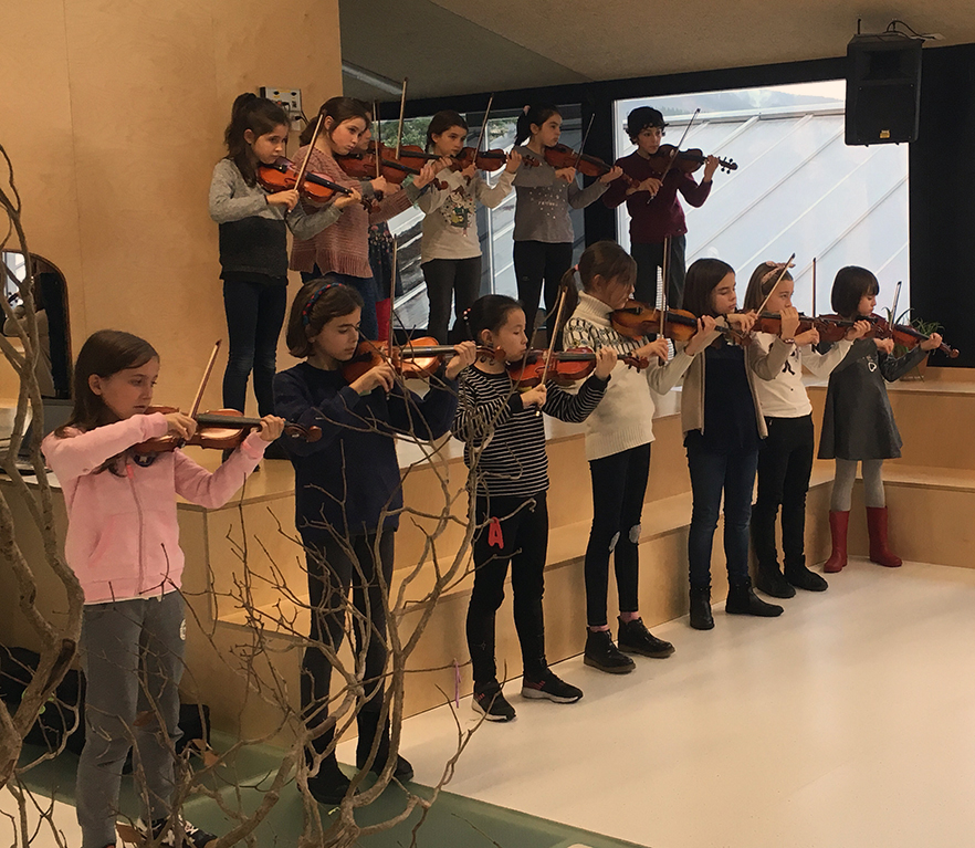 HH3-5 urte: bibolin soinua Karrajorarten