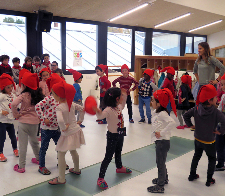 HH: Euskararen eguna