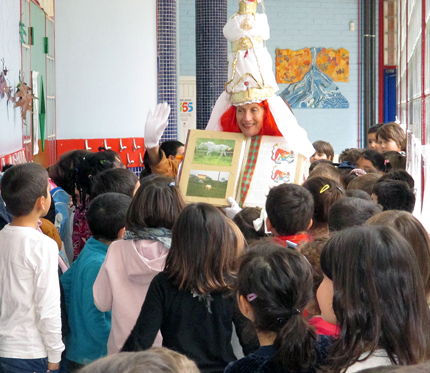 LH: Mari Domingiren bisita