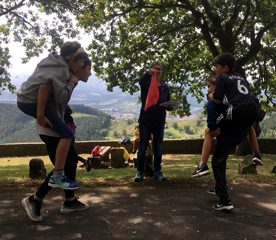 DBH: ikasturte hasierako irteerak