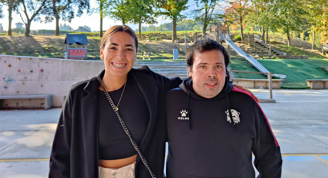 “Denontzat itzuli da kirola era berezi batean, bai entrenatzaileontzat bai haurrentzat”