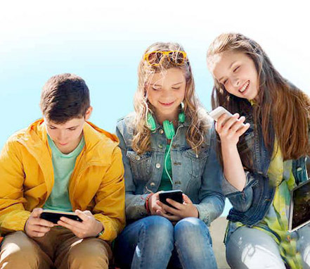 Adingabeentzako telefono mugikorrak: Lehen smartphonerako adina eta gomendatutako mugikorrak (pantallasamigas.net)