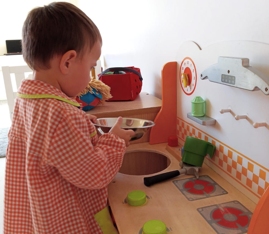 El 3 años: Conociendo la vida y oficios de los/as adultos/as