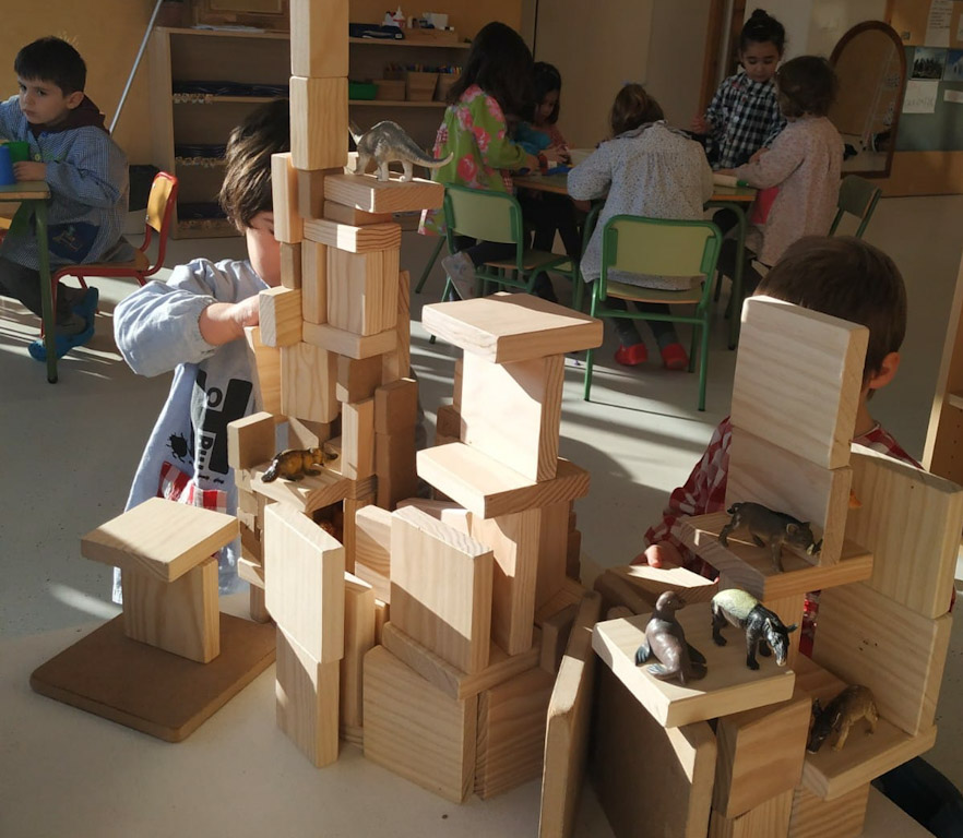 El 4 años: Vamos llenando el rincón blanco