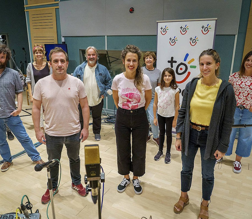 [Berria] La asociación Bizipoza recoge once diferentes vivencias cantando