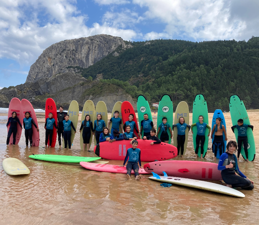 2º de ESO: Hemos ido a Laga ¡a surfear!