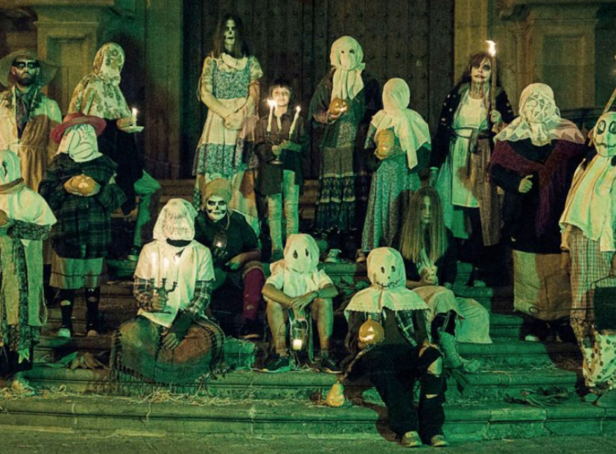 Badator Gau Beltza: Beldurrak Piztu, Iluntasuna Bizi!