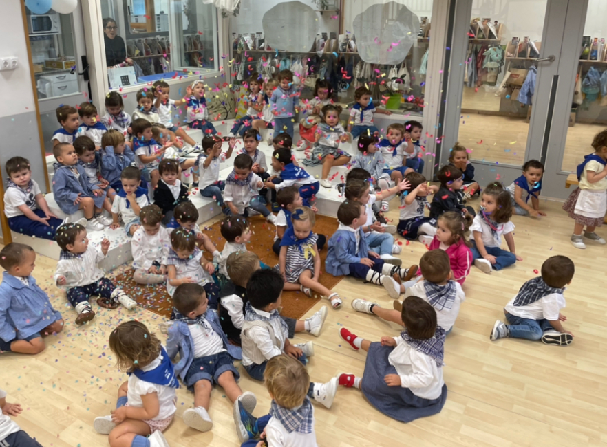 Educación Infantil, de curso a curso: Puestos el pañuelo azul, celebramos los sanfaustos