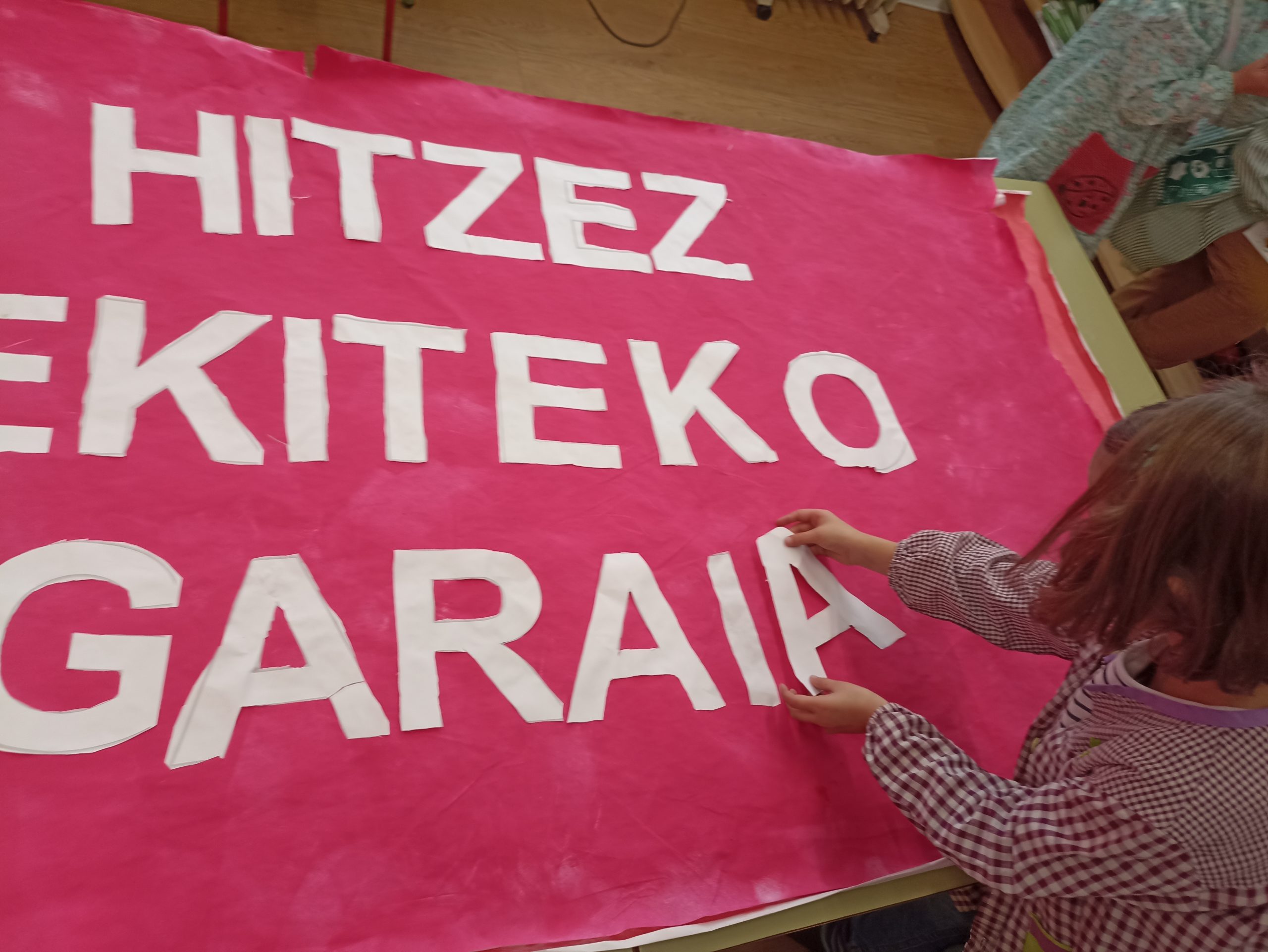 El alumnado de Educación Infantil ha pasado por la exposición de ‘Erabiliaz’