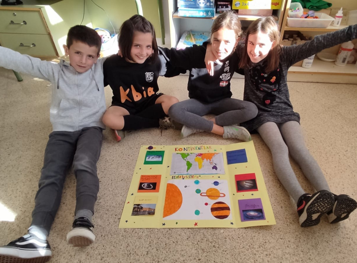 3º de EP: Gau Beltza (La Noche Negra), Lapbook y el diario