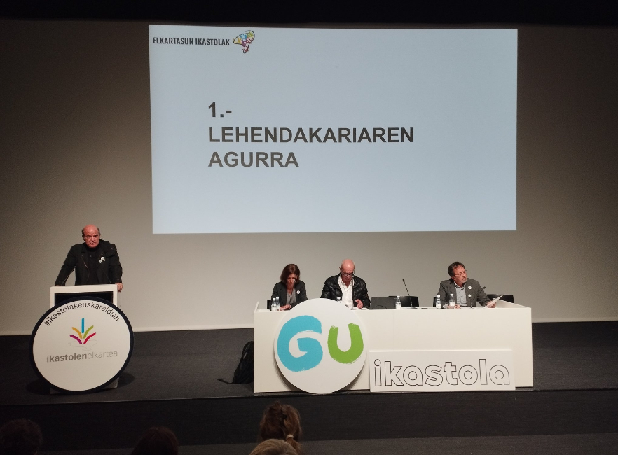 Elkartasun Ikastolek 800.000 euro banatu dituzte zortzi ikastolen artean