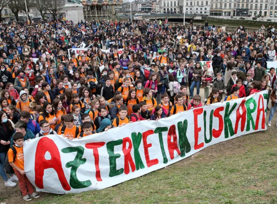 Brebetaren zientzietako azterketa euskaraz egin ahalko dute aurten [Berria]