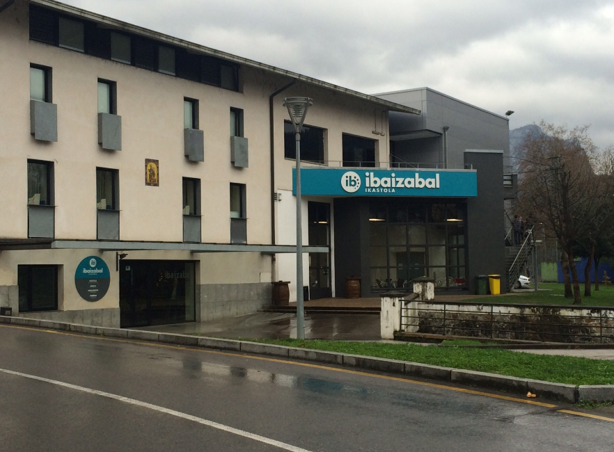 Hainbat lan eskaintzako lanpoltsen osaketa Durangoko Errota kafetegi eta ostatuan