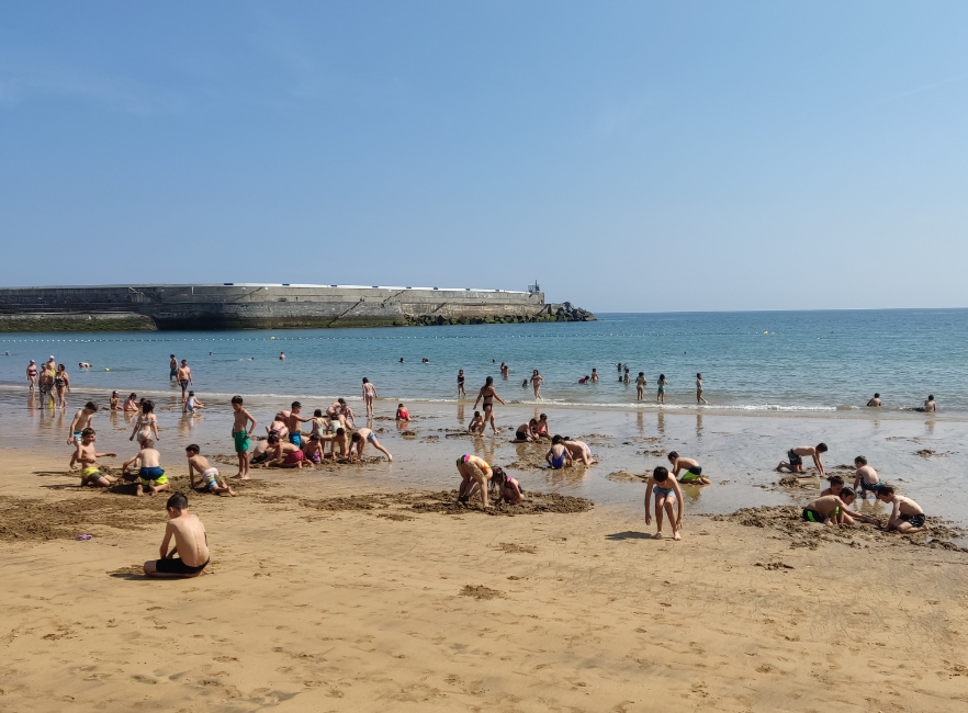 3º de EP: Jugando en la playa de Ondarroa