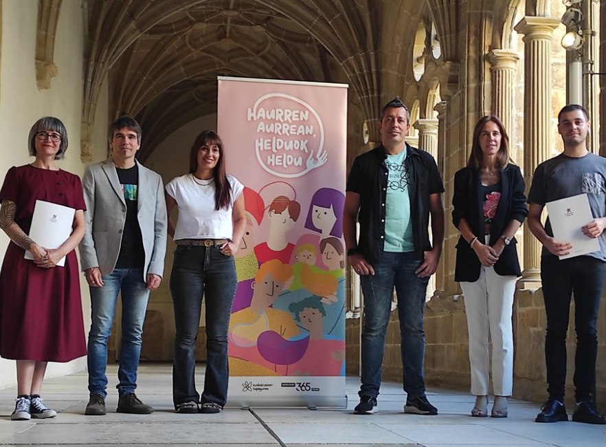 ‘Sorionekuek’ Nafarroa osoko ikurrekin ondu nahi dute ekainaren 10eko jaia (berria.eus)