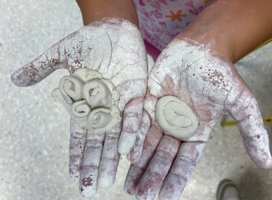 Comedor: Jugando con fruta, verduras y arcilla