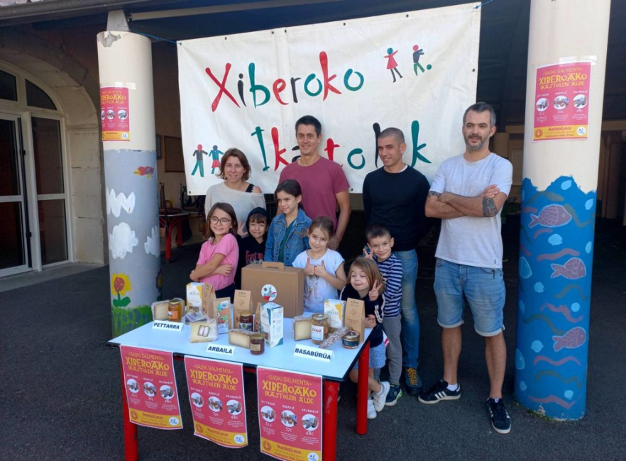 Ikaskolik 20 urte bete ditu saskiak banatzen: Eskuratu zurea!