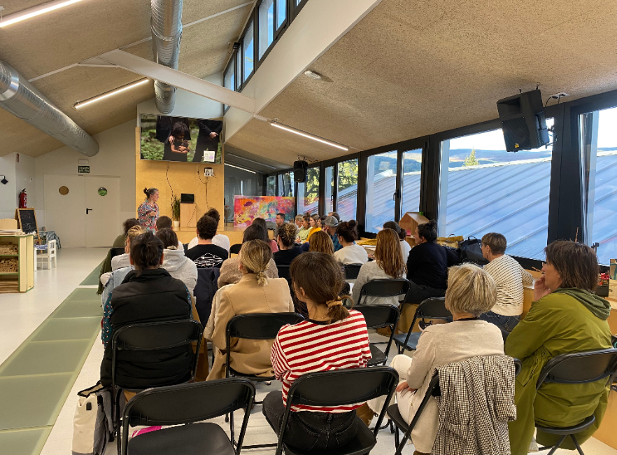 El profesorado de Kurutziaga ha realizado una sesión formativa sobre el duelo