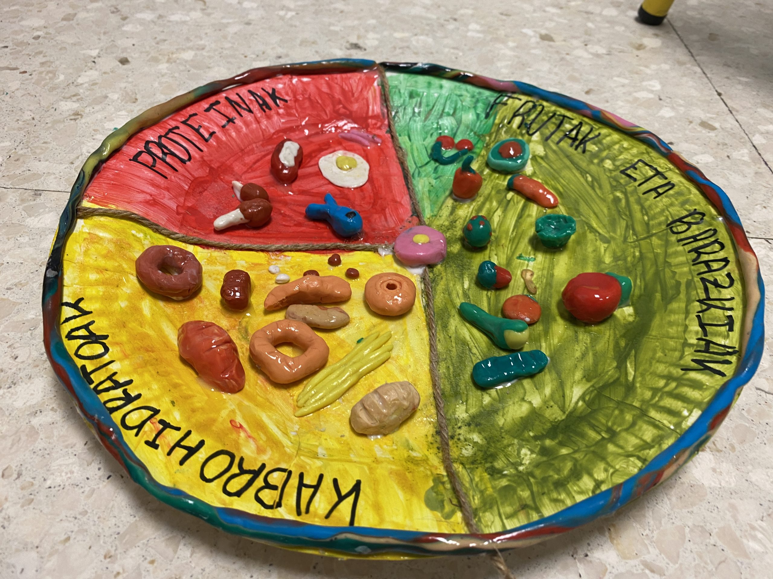 Comedor: Brochetas y platos saludables