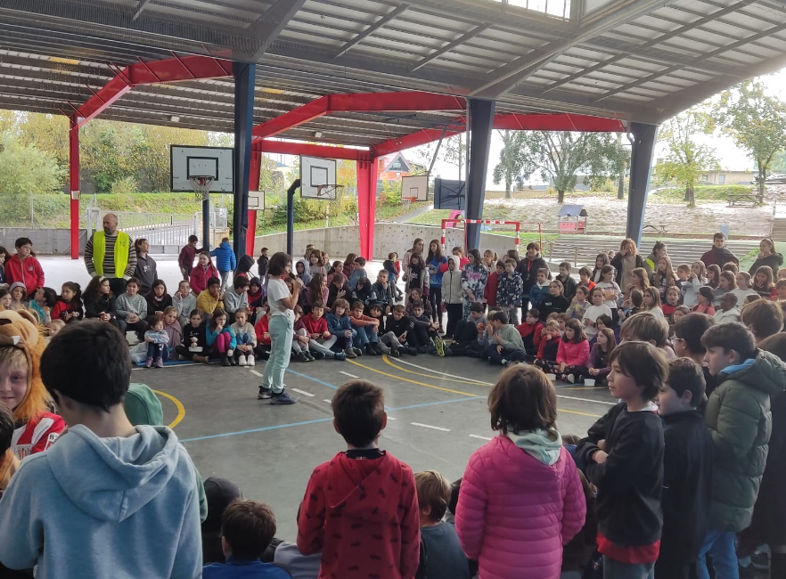 Euskaraokeak arrakasta izan du Kurutziagan!