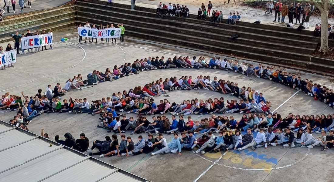 Bizi gaitezen euskaraz!