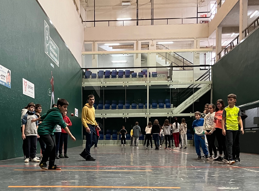 [ARGAZKI GALERIA] LH6: Abadiñoko Tornosolo trinketea ezagutzen