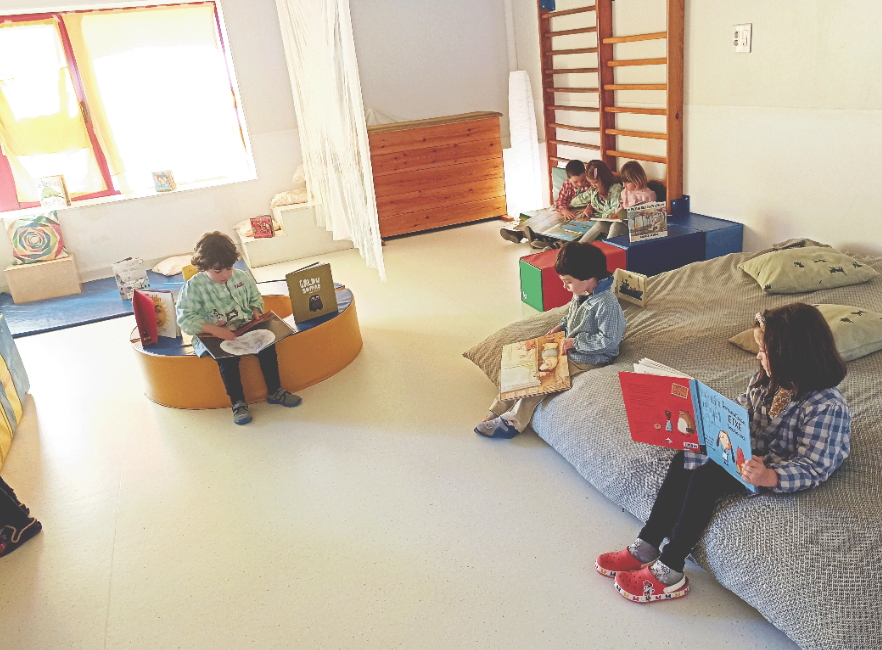 JUUL, irakurtzeko zaletasuna bultzatzeko kanpaina