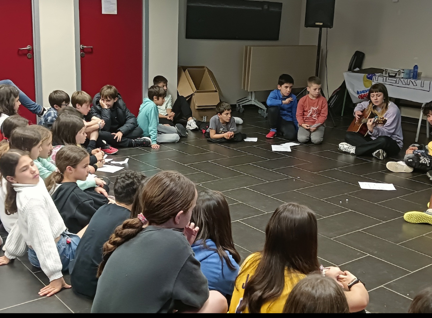 El alumnado de 5º de EP ha tenido el honor de compartir una sesión con la artista Olaia Inziarte