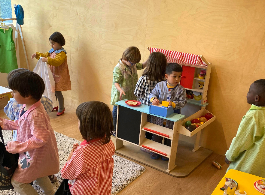 [ARGAZKI GALERIA] Salerosketak egiten ikasten ari gara