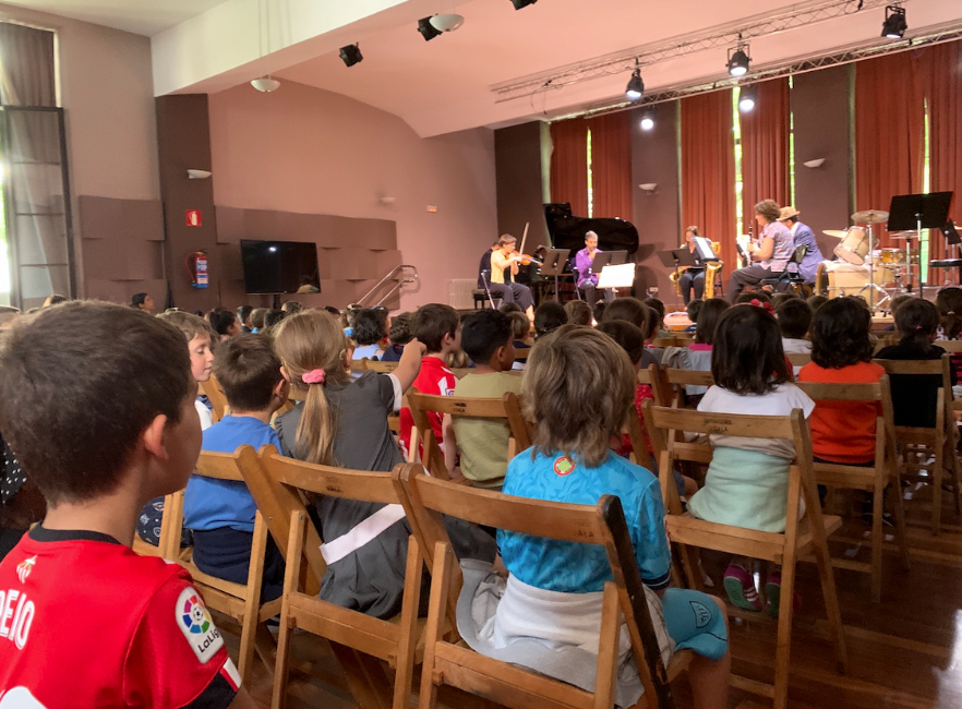 EI 5 años: A la escuela de música
