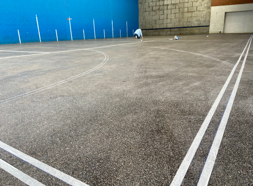 [BIDEOA] Frontoia itxita astelehenera arte zorua pintatzen ari garelako