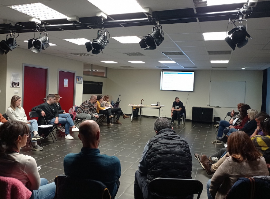 [ARGAZKI GALERIA]: Sexu hezkuntzaren inguruko formakuntza Ibai Fresnedorekin