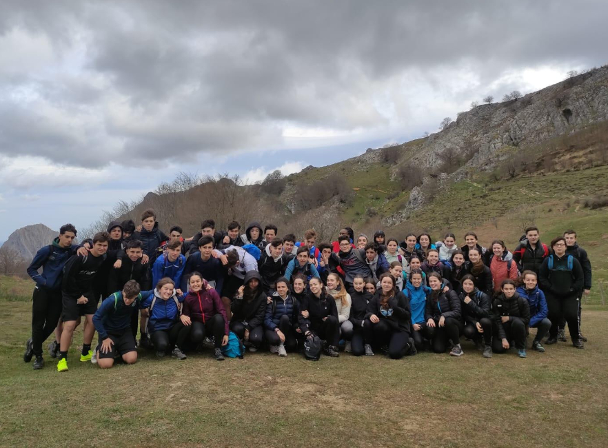 [ARGAZKI GALERIA] DBH4. mailako ikasleak Urkiola-Arrazola ibilbidea egiten